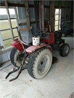 Small Farm Tractor With Three Point Hitch
