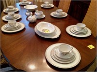 Kent China Silver Pine 8 Place complete Setting