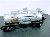 2 Lionel 6465 Sunoco Tank Cars 
No Number On Car