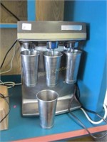 Hamilton Beach 3 Spindle Mild Shake Machine