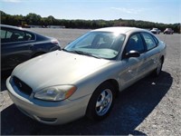 2006 FORD TAURUS SEDAN SE