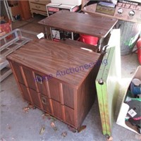 2 wood stands, metal fold up table