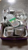 Aluminum loaf and cake pans
