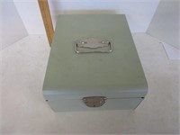 Vintage metal file box - Great to store postcards