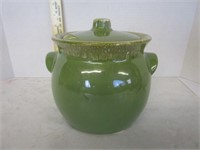 Hull Pottery Green Bean Bowl