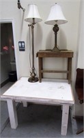 Group Lot~ 2 Wooden Tables & 2 Lamps