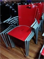 4 chaises bistro IKEA, empillables, rouges