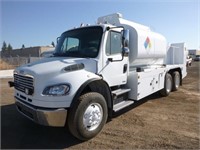 2009 Freightliner Bus. Class M2 Fuel & Lube Truck