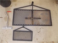 ADJUSTABLE CAMPFIRE COOKING GRILLE
