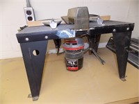 CRAFTSMAN 1-1/2 HP ROUTER & ATTACHMENTS