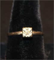 Ladies Vintage 14kt white gold Diamond Ring w/