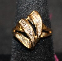 14kt yellow gold 1.00cttw Bagguette Diamond Ring