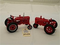 Ertl IHC Farmall Super M-TA Tractor 1/16 and