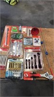 BOX OF ASSORTED TOOLS