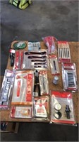 BOX OF ASSORTED TOOLS