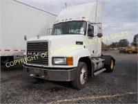 2003 MACK SEMI CH600