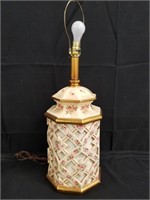 LARGE LATTICE PORCELAIN LAMP
