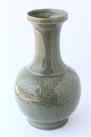 Chinese Qing Dynasty Celadon Vase,