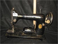 Antique Singer Sewing Machine ACOO7334