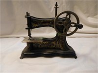 Early 1900s Child's Manual Drive Sewing Machine