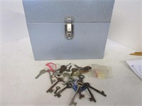Metal file box w/skelton keys