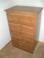 Chest Drawers 15 x 25 x40 Inches