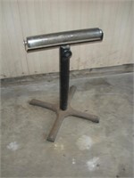 15 Inch Roller w/ Stand 46 Inch Max Height