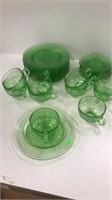 10 Cups and saucers, 12 salad plates, shamrock
