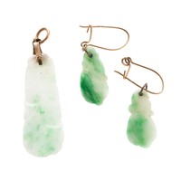 A Lady's Jade Pedant & Earrings with 14K