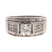 A Lady's Diamond Princess Cut Ring in 14K