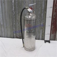 Pryene 2 1/2 gallon water fire extinguisher