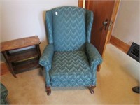 WING BACK RECLINING CHAIR