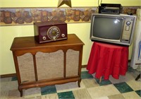 Lot, vintage Philco AM/FM radio, vintage tv,