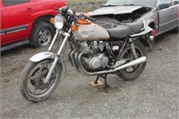 1982 SUZUKI 650CC MOTORCYCLE
