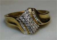 Diamond Fashion Ring Set in 10kt Gold.