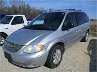 2004 Chrysler Town and Country Touring