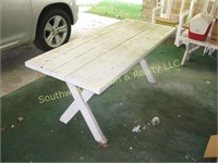 PICKNICK TABLE WITH 2 BENCHES