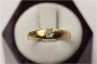 14K YELLOW GOLD SOLITAIRE RING