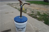 Grease Pail and pump  4
