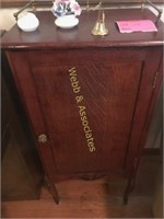 Piano cabinet with sheet music
