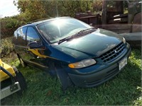 1996 Plymouth Voyager rallye minivan unknown