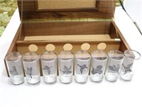 Wooden Picture Bar/Case with 8 Wildlife Glasses &