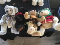 4 Teddy Bears