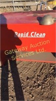 Rapid clean equipment cleaning station