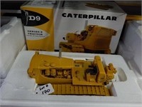 CATERPILLAR D9E TRACK TYPE TOY TRACTOR W/ #29