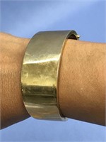 14kt gold bracelet weighs 39g, fabulous condition
