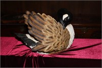 Handcarved abd hand painter Canadian Goose