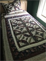 2 Twin Quilts & Sham