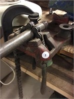 Pipe Vice With Clamp
