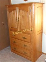 Shermag Armoire